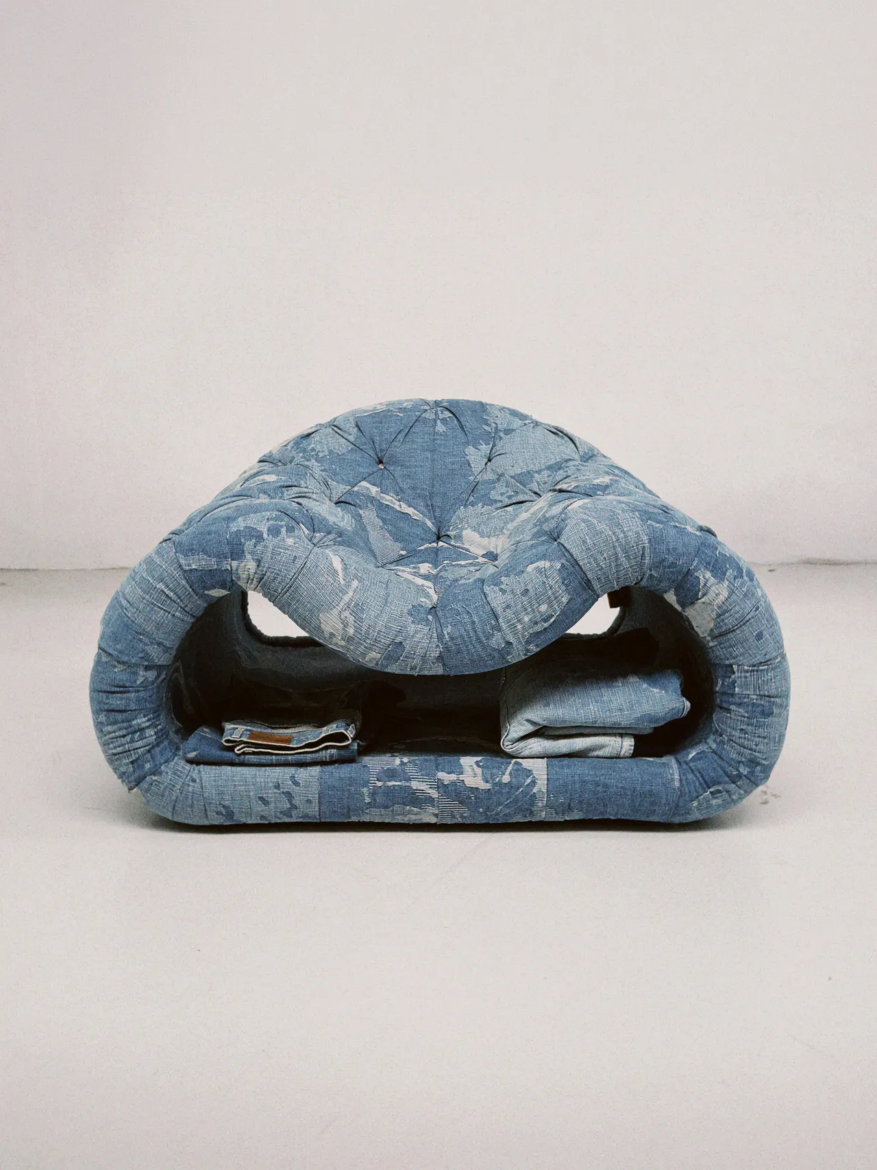 L.C.D. ARMCHAIR X 5MC2
