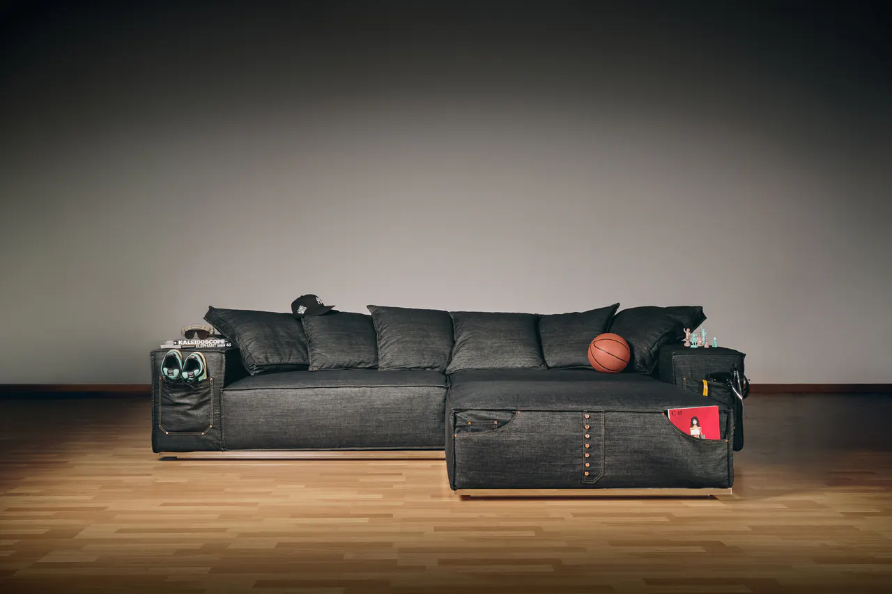 RAW DENIM COUCH